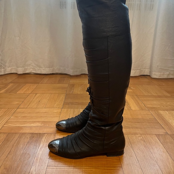 Over-the-Knee Leather Boots – Black with Metallic Cap Toe – Size 39 - Picture 13 of 13